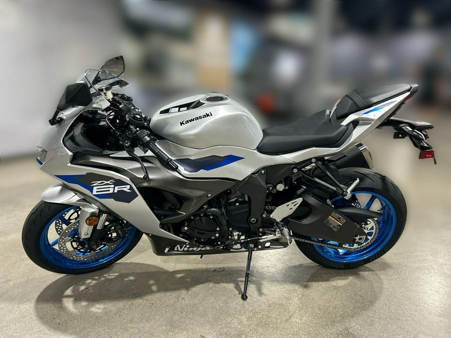 2027 Kawasaki NINJA ZX-6R ABS