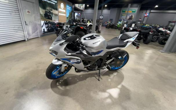 2027 Kawasaki NINJA ZX-6R ABS