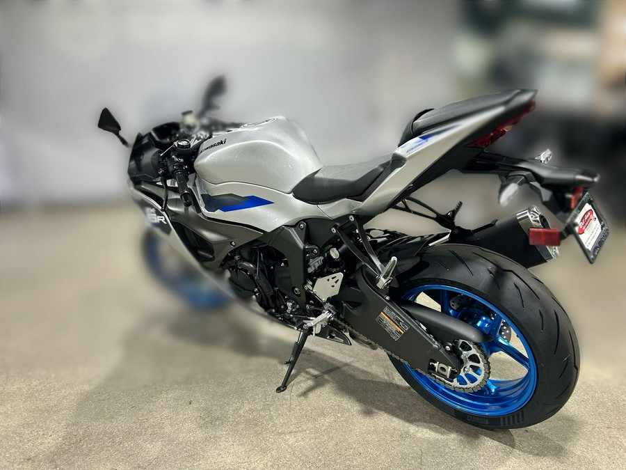 2027 Kawasaki NINJA ZX-6R ABS