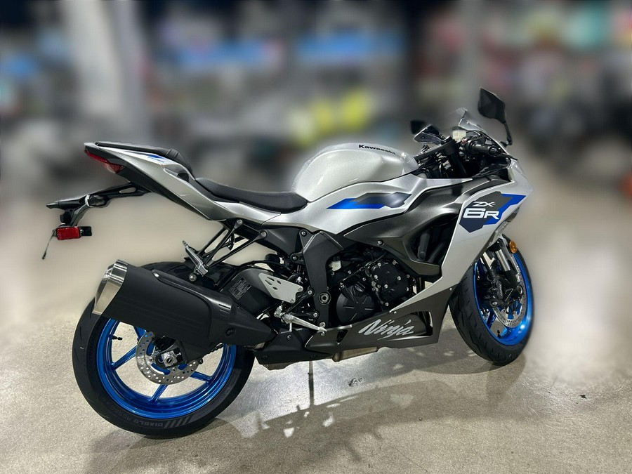 2027 Kawasaki NINJA ZX-6R ABS