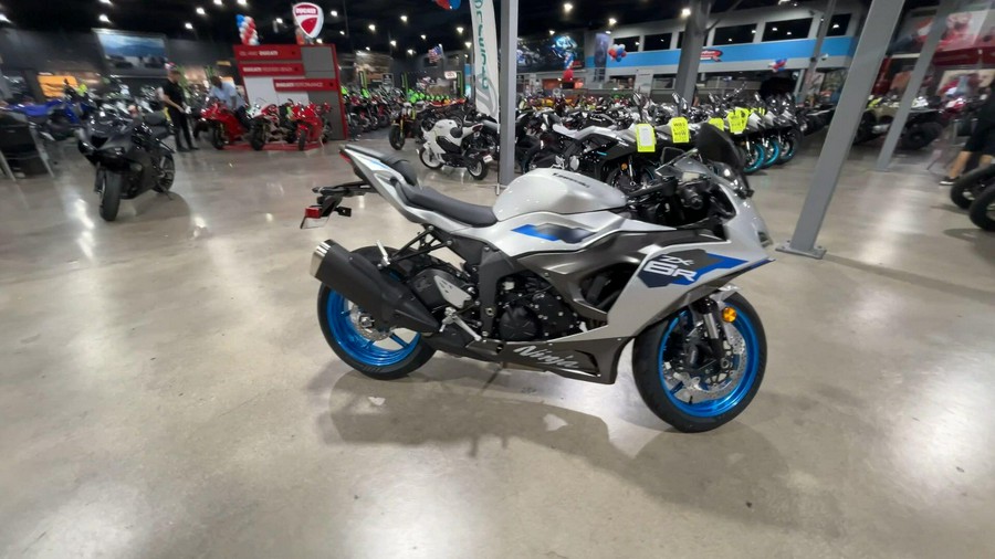 2027 Kawasaki NINJA ZX-6R ABS