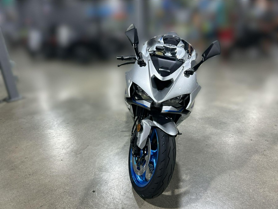 2027 Kawasaki NINJA ZX-6R ABS