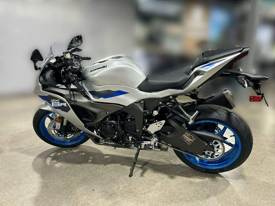 2027 Kawasaki NINJA ZX-6R ABS