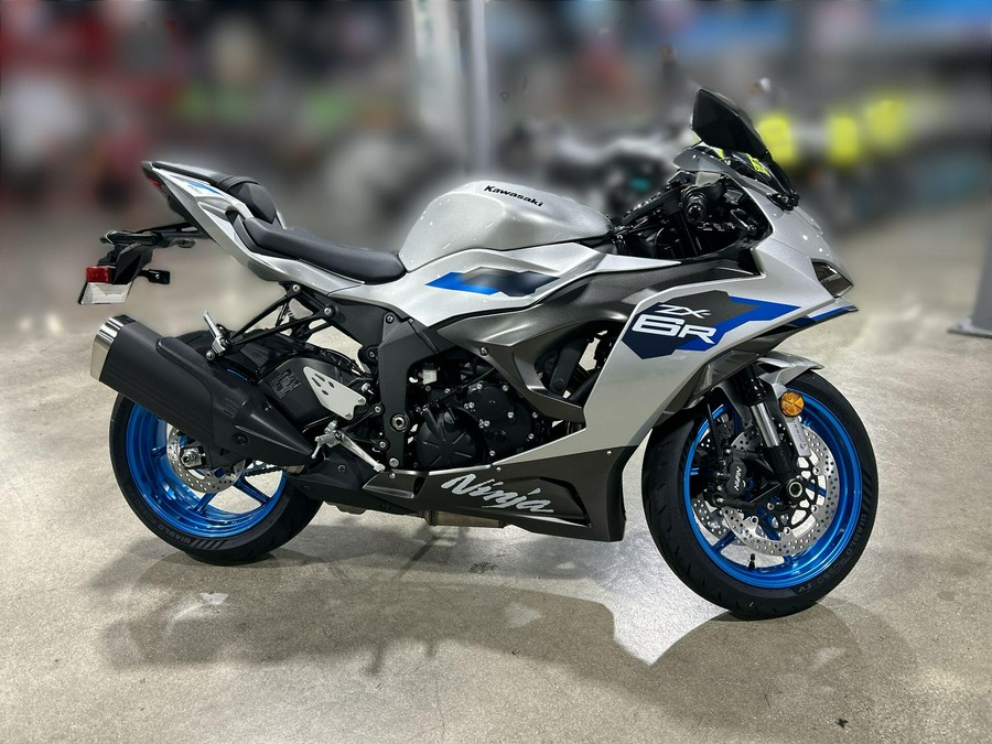 2027 Kawasaki NINJA ZX-6R ABS
