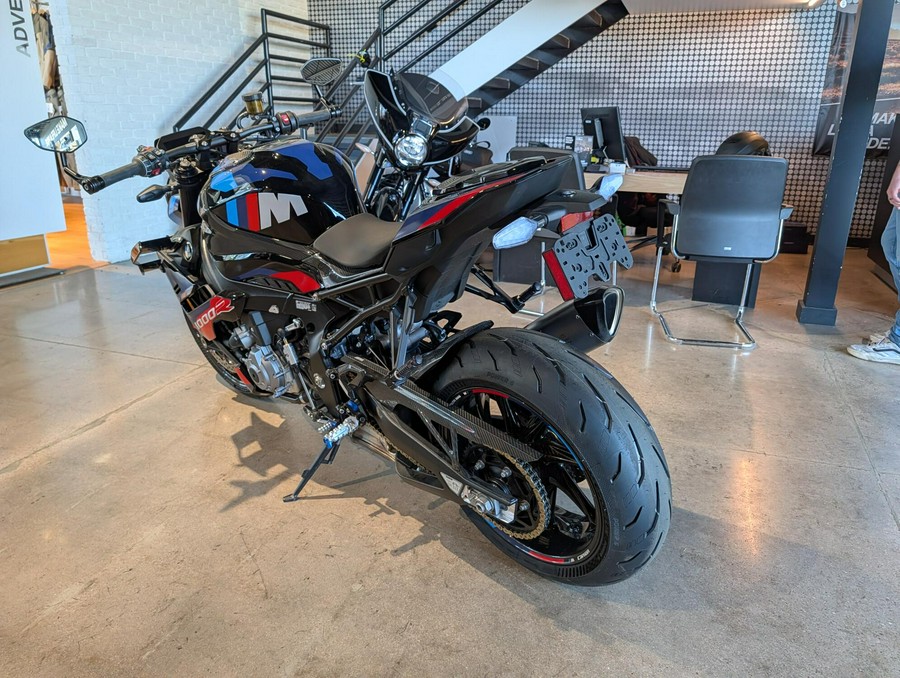 2023 BMW M 1000 R