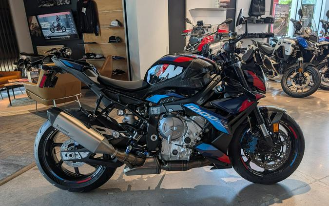 2023 BMW M 1000 R