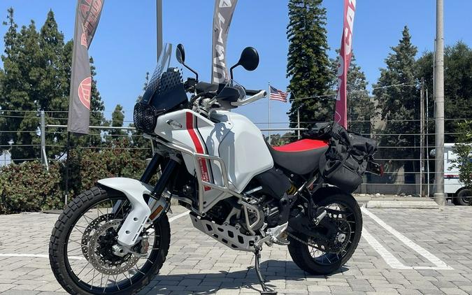 2023 Ducati DesertX Star White Silk