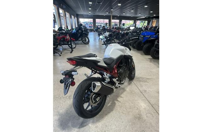 2025 Honda CB750 Hornet Base