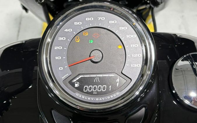 2026 Harley-Davidson® Heritage Classic Teal Thunder / Vivid Black w/Laced Wheels