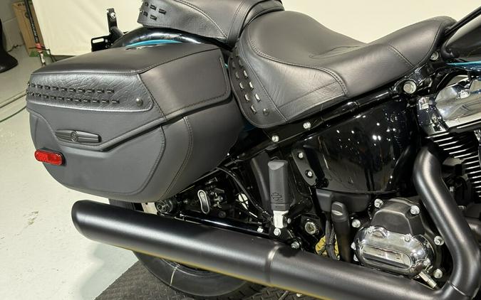 2026 Harley-Davidson® Heritage Classic Teal Thunder / Vivid Black w/Laced Wheels