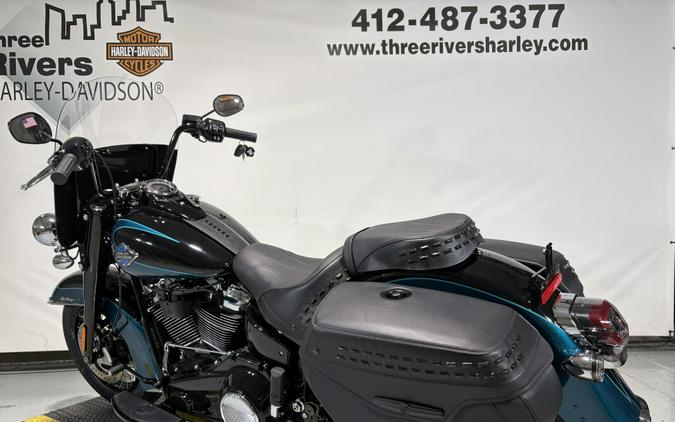 2026 Harley-Davidson® Heritage Classic Teal Thunder / Vivid Black w/Laced Wheels