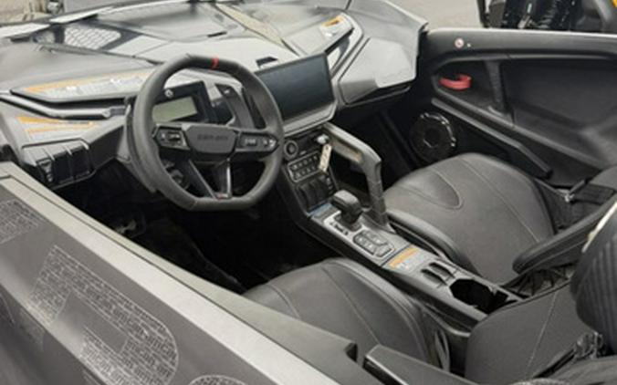 2025 Can-Am Maverick R X rs With SMART-SHOX