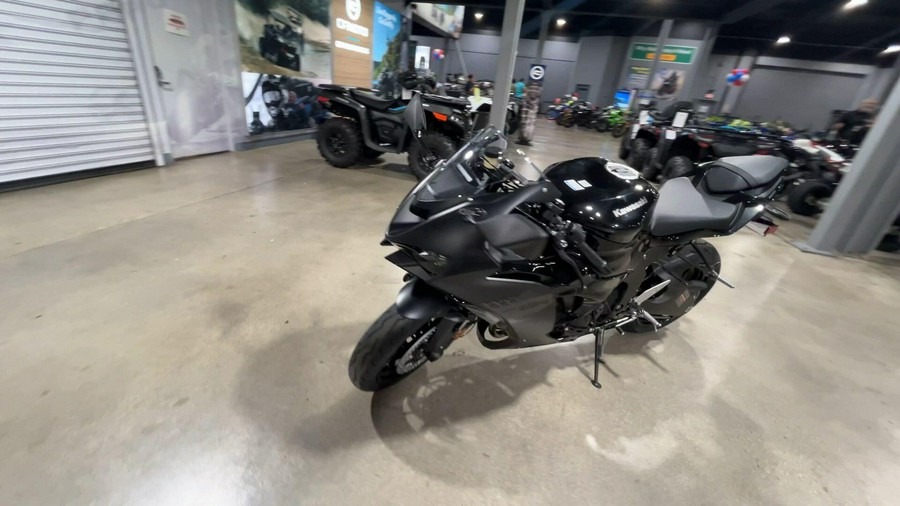 2027 Kawasaki NINJA ZX-6R ABS