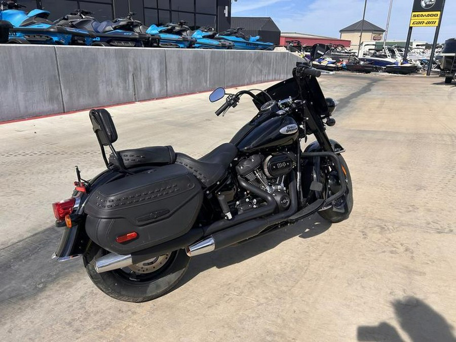 2023 Harley-Davidson® FLHCS - Heritage Classic