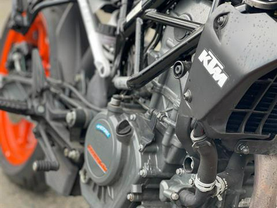 2020 KTM 200 Duke