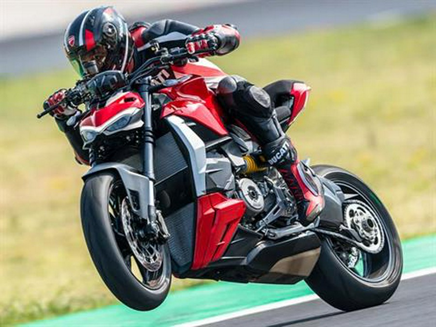 2024 Ducati Streetfighter V2