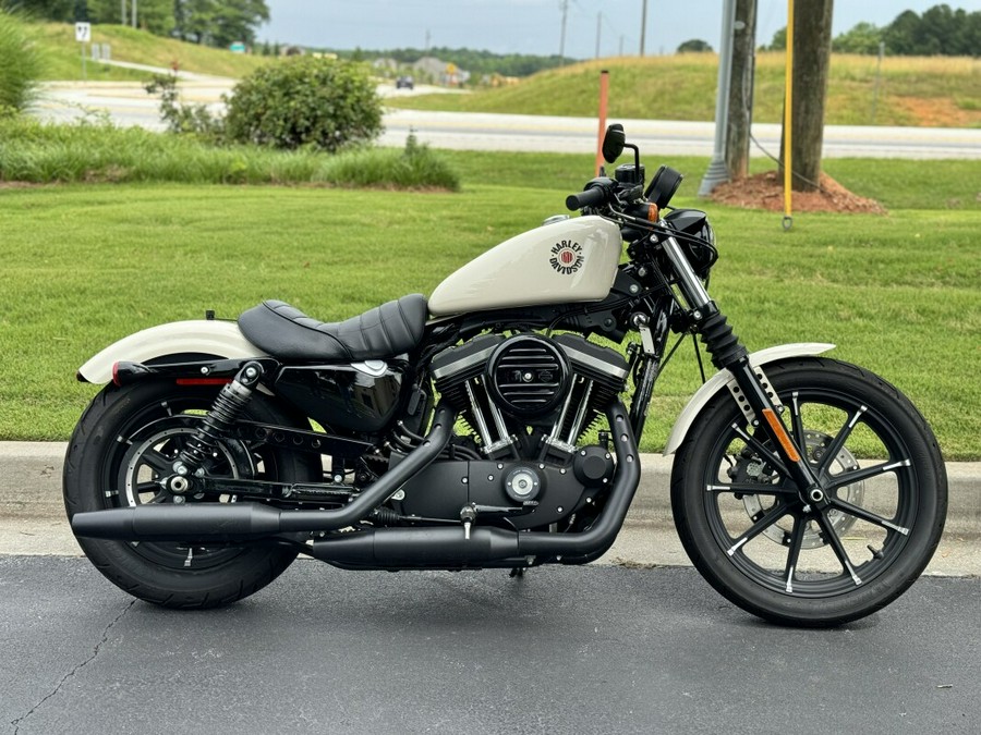 2022 Harley-Davidson Iron 883 White Sand Pearl