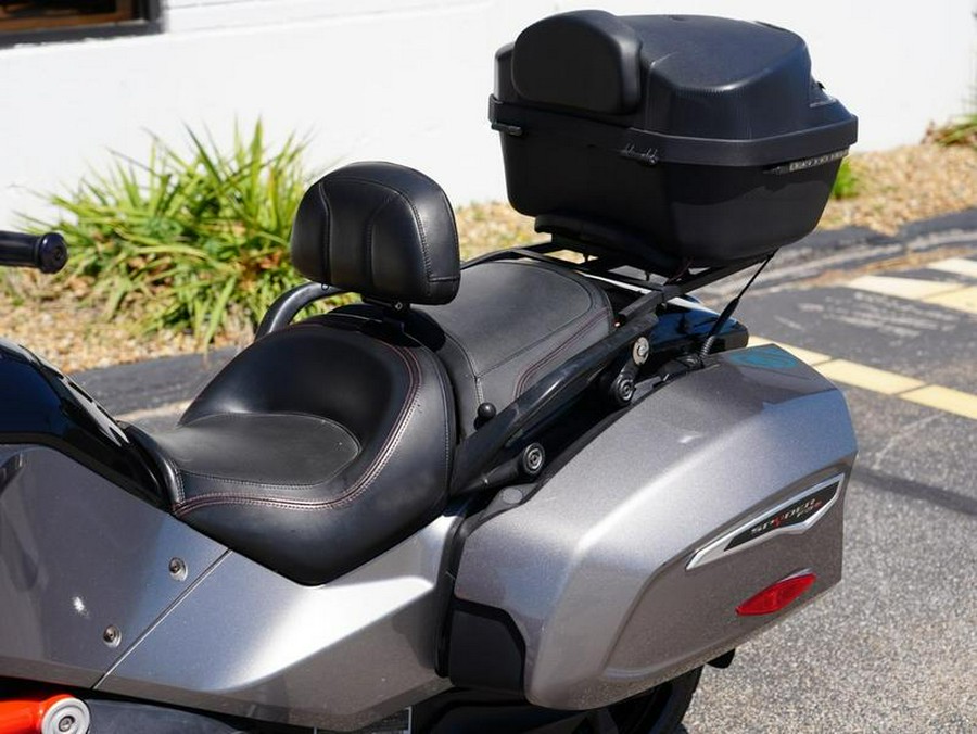 2016 Can-Am® Spyder® F3-T 6-Speed Semi-Automatic (SE6) Radio