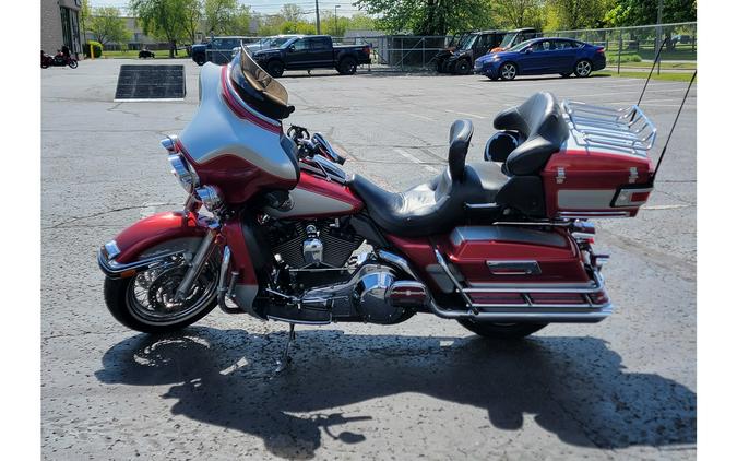 2004 FLHTCUI - Harley-Davidson®