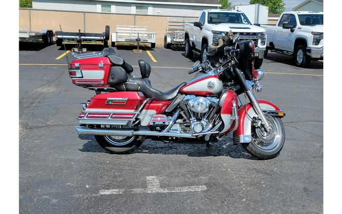 2004 FLHTCUI - Harley-Davidson®