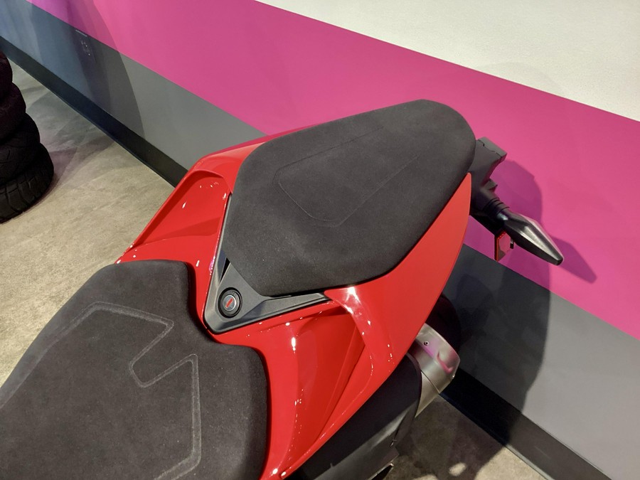 2026 Ducati Panigale V2