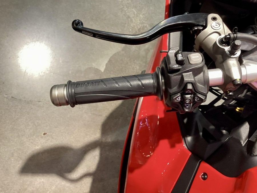 2026 Ducati Panigale V2