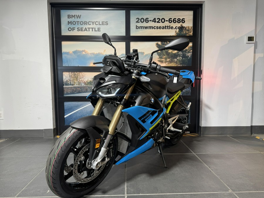 2026 BMW S 1000 R