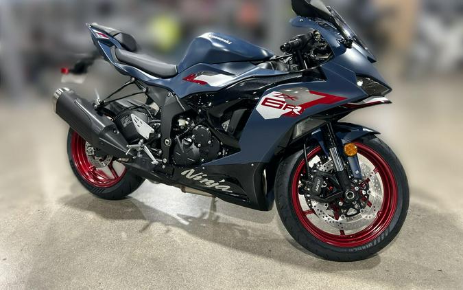 2027 Kawasaki NINJA ZX-6R ABS