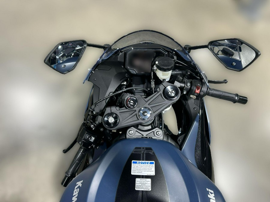 2027 Kawasaki NINJA ZX-6R ABS