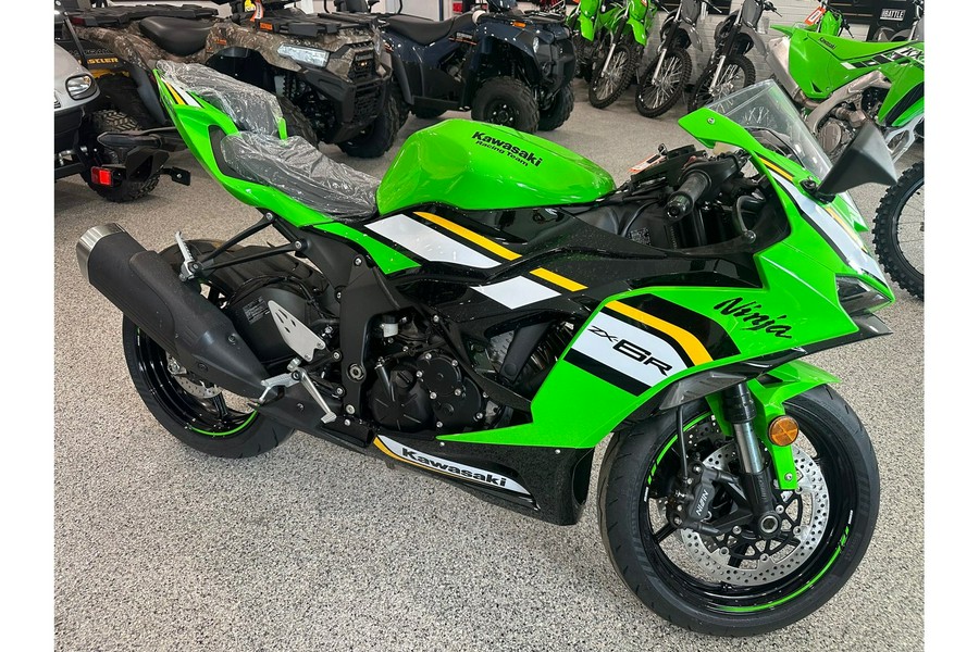 2025 Kawasaki Ninja ZX-6R Base