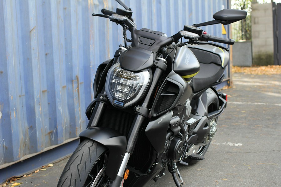 2026 Ducati Diavel V4