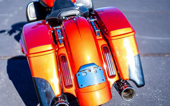 2014 Harley-Davidson® FLHRSE - CVO™ Road King®