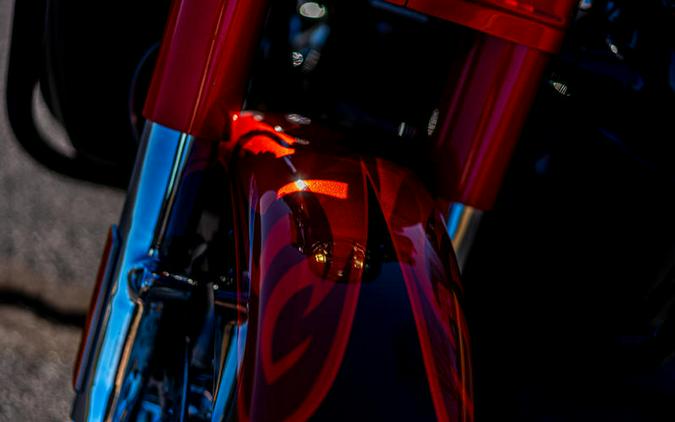 2014 Harley-Davidson® FLHRSE - CVO™ Road King®