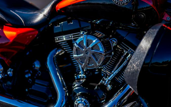 2014 Harley-Davidson® FLHRSE - CVO™ Road King®