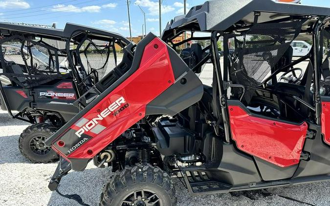 2024 Honda® Pioneer 1000-6 Deluxe Crew