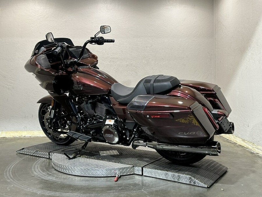 Harley-Davidson CVO™ Road Glide 2024 FLTRXSE 84452755 COPPERHEAD W/ PINSTRIP