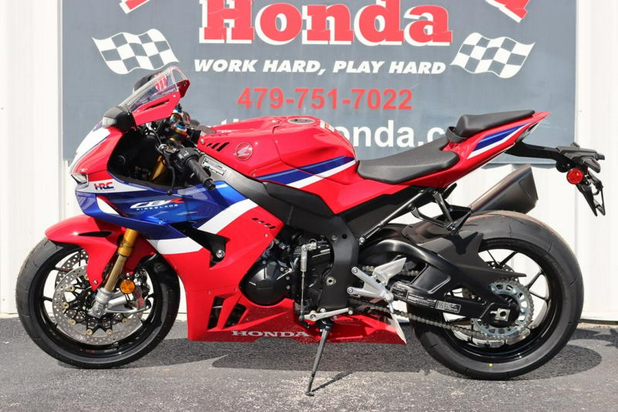 2025 Honda® CBR1000RR-R Fireblade SP