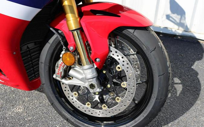 2025 Honda® CBR1000RR-R Fireblade SP