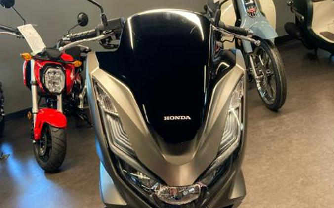 2023 Honda® PCX