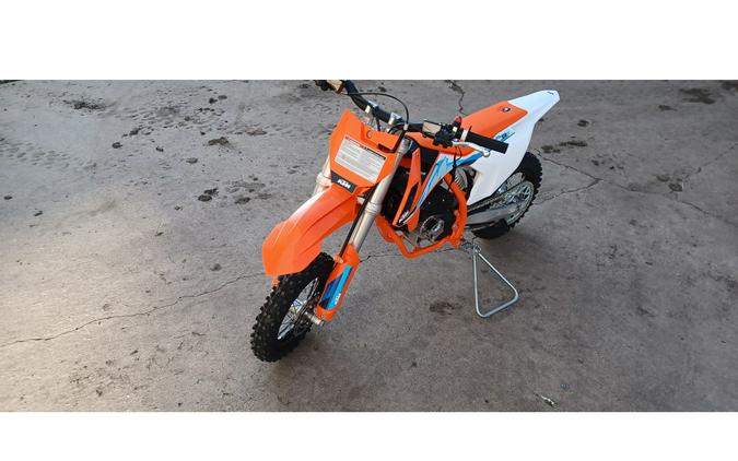 2024 KTM SX-E 3