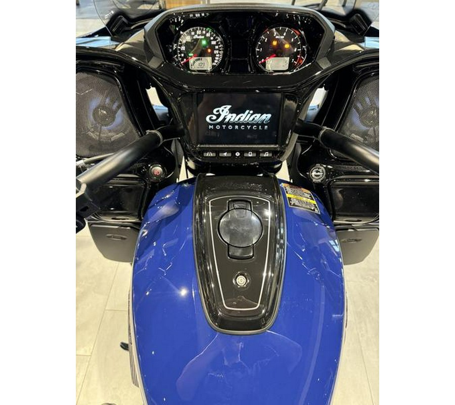 2024 Indian Motorcycle® Pursuit® Dark Horse® with PowerBand Audio Package Springfield Blue