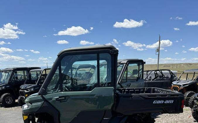 2024 Can-Am® Defender DPS CAB HD9