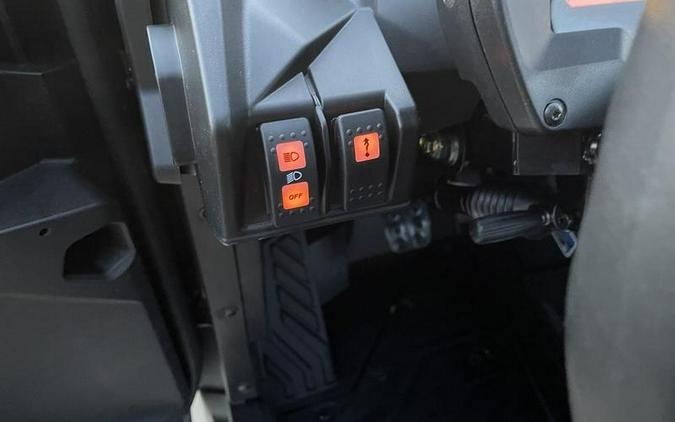 2026 Can-Am® Commander MAX XT 1000R