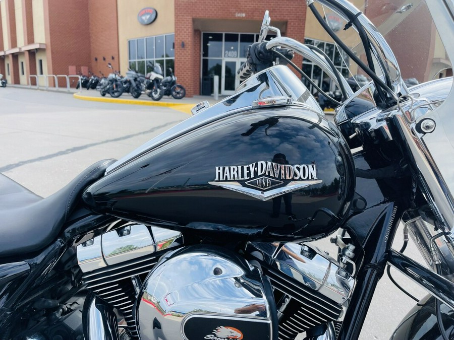 2014 Harley-Davidson Road King FLHR