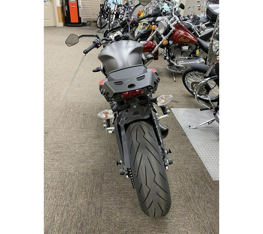 2022 Triumph Street Triple R Low Matte Silver Ice