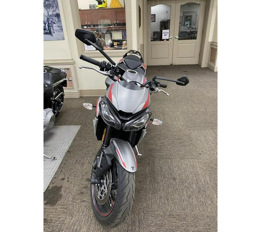 2022 Triumph Street Triple R Low Matte Silver Ice