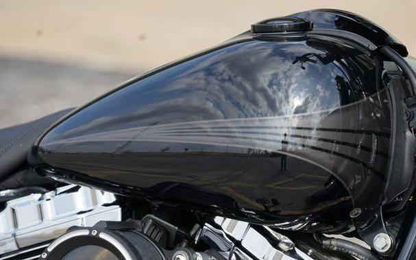 2013 Harley-Davidson Softail FXSB - Breakout