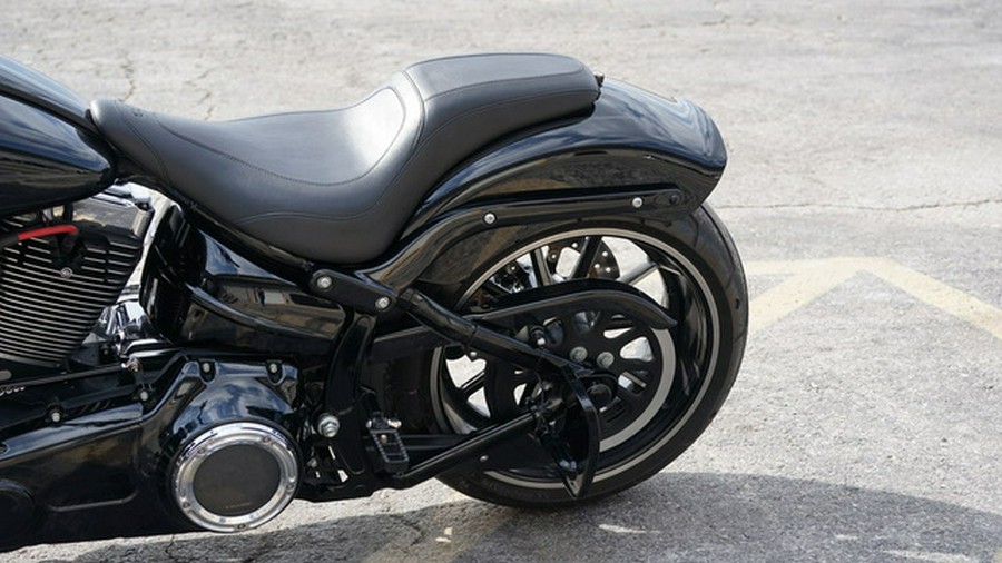 2013 Harley-Davidson Softail FXSB - Breakout