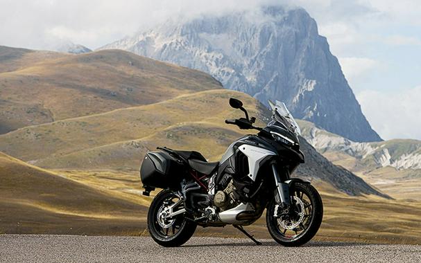 2021 Ducati Multistrada V4 S Travel & Radar