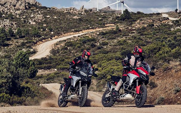2021 Ducati Multistrada V4 S Travel & Radar